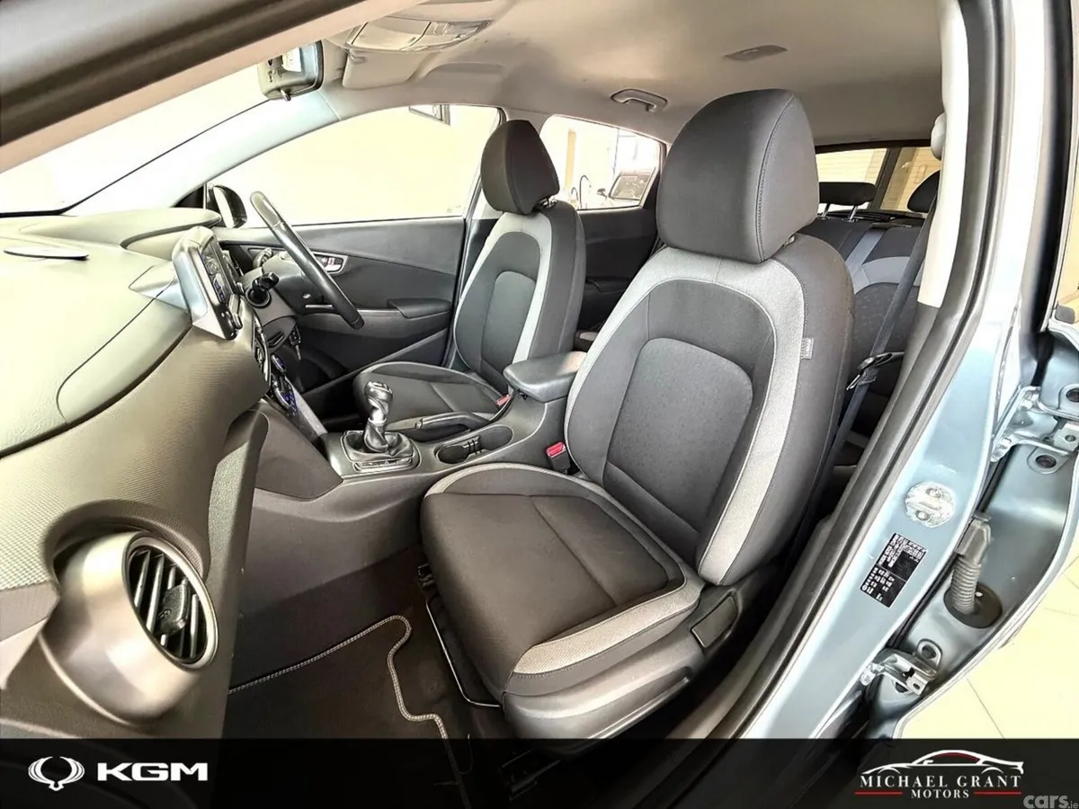 Hyundai KONA MPV, Petrol, 2019, Grey