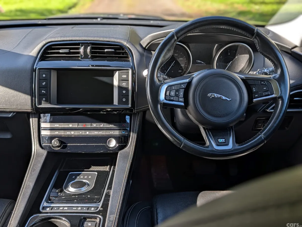 Jaguar F-Pace SUV, Diesel, 2017, Grey