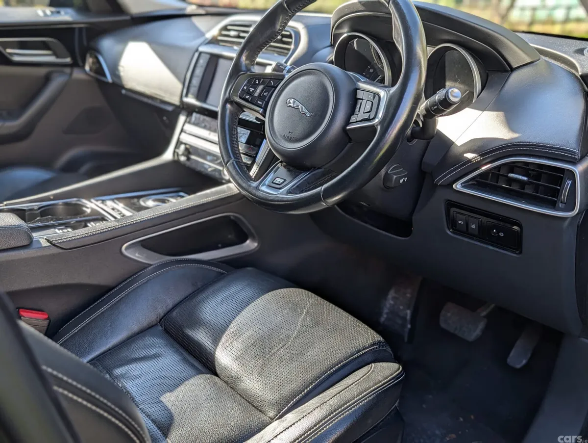 Jaguar F-Pace SUV, Diesel, 2017, Grey