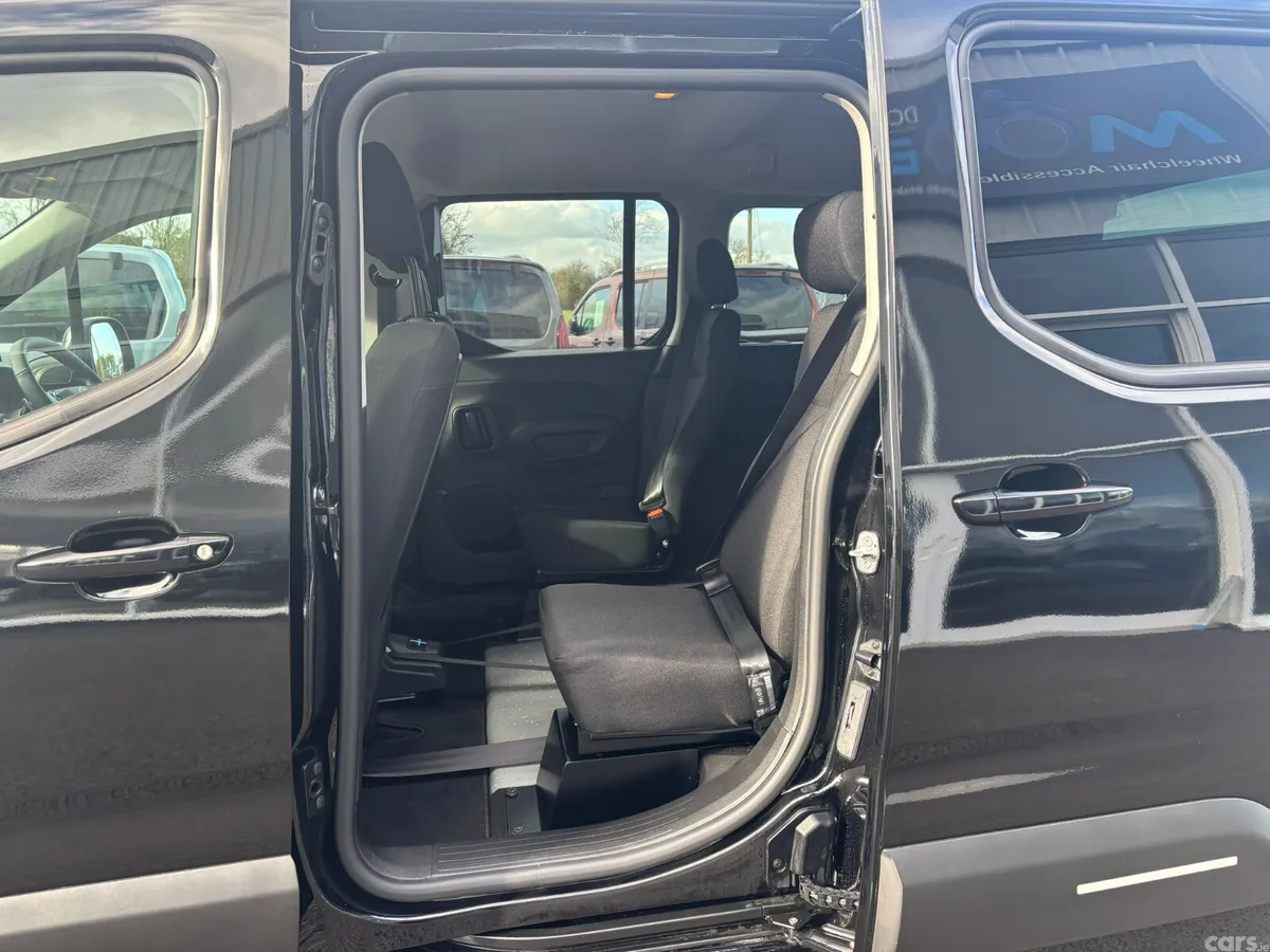 Citroen Berlingo MPV, Diesel, 2027, Grey