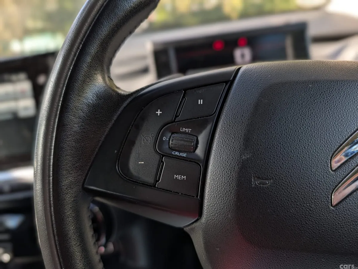 Citroen C4 Cactus Hatchback, Petrol, 2018, Black