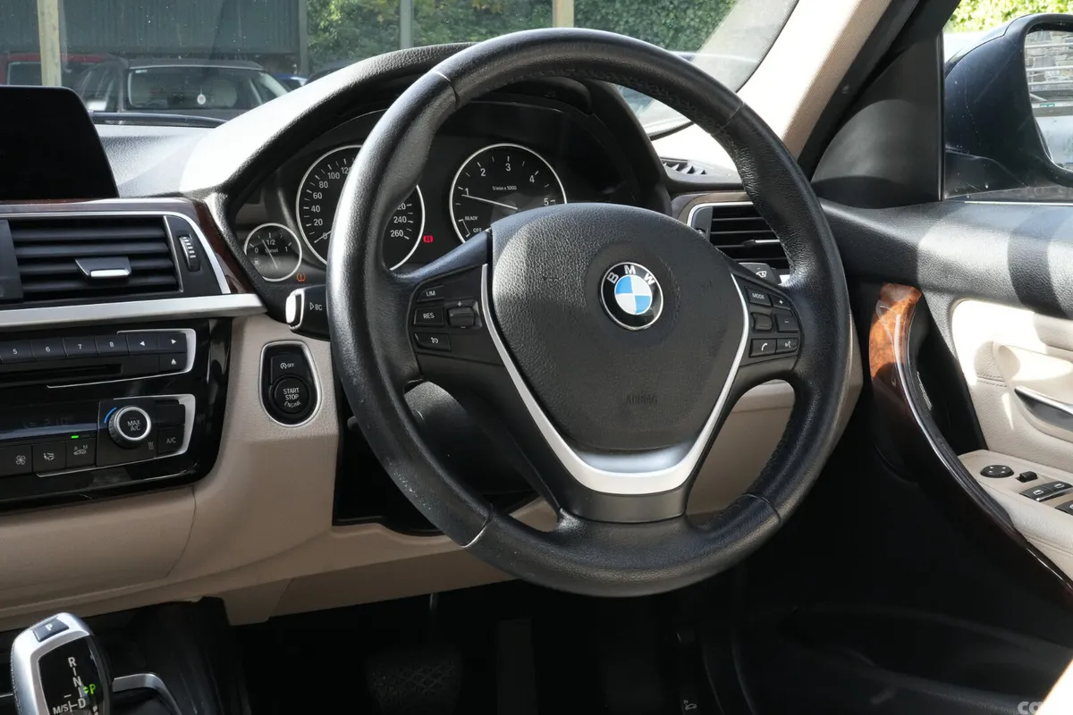 BMW 3-Series Saloon, Diesel, 2015, Black