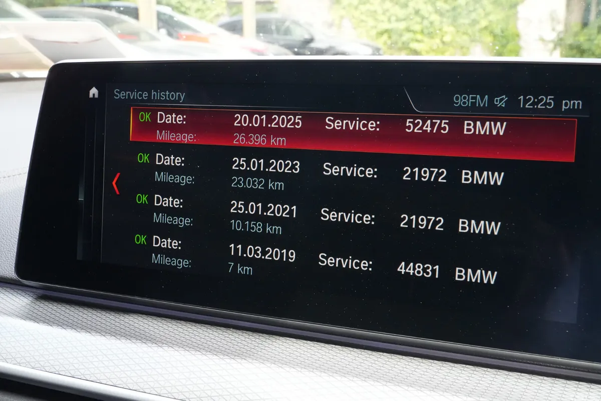 BMW 5-Series Saloon, Petrol Plug-in Hybrid, 2018, Black