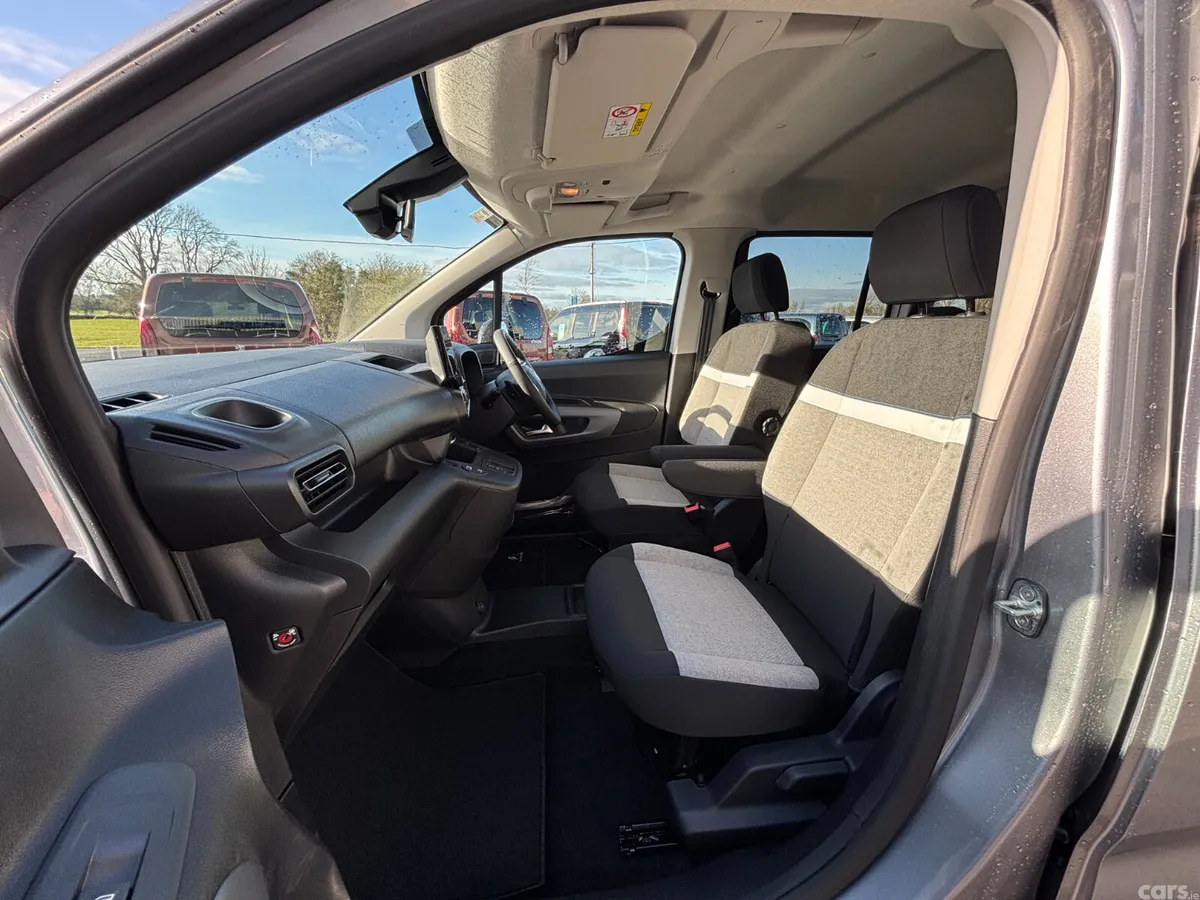 Citroen Berlingo MPV, Diesel, 2027, Grey