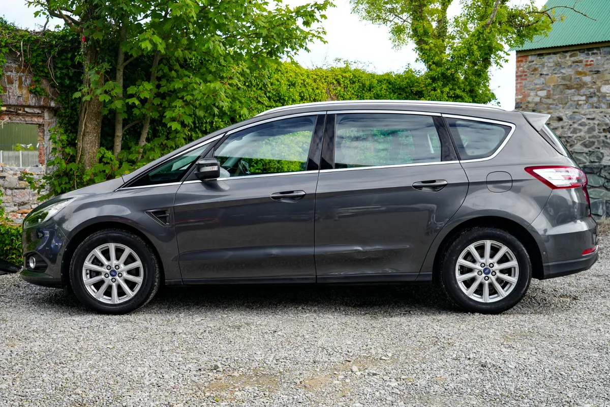 Ford S-Max MPV, Diesel, 2016, Grey