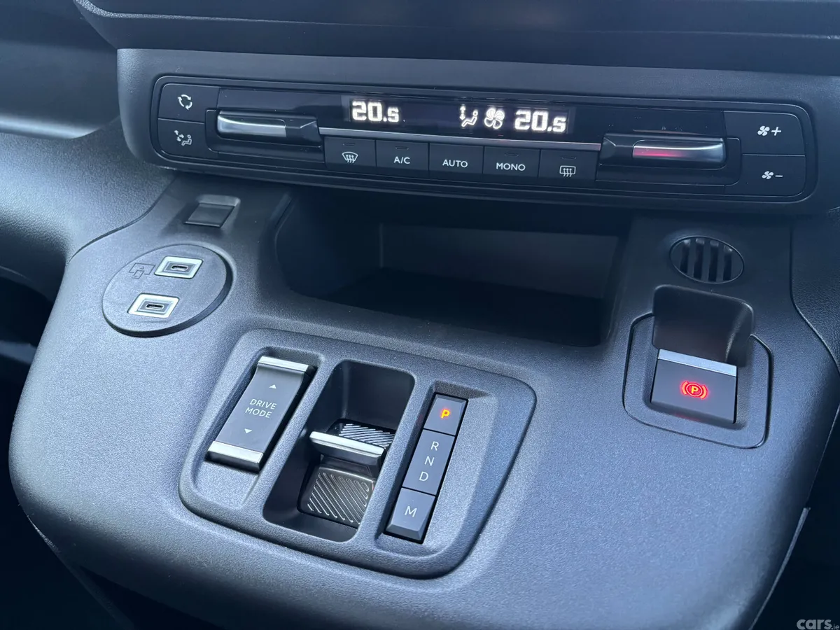 Citroen Berlingo MPV, Diesel, 2027, Grey