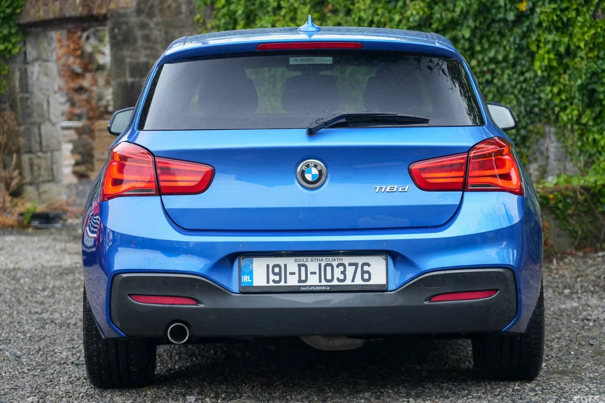 BMW 1-Series Hatchback, Diesel, 2019, Blue
