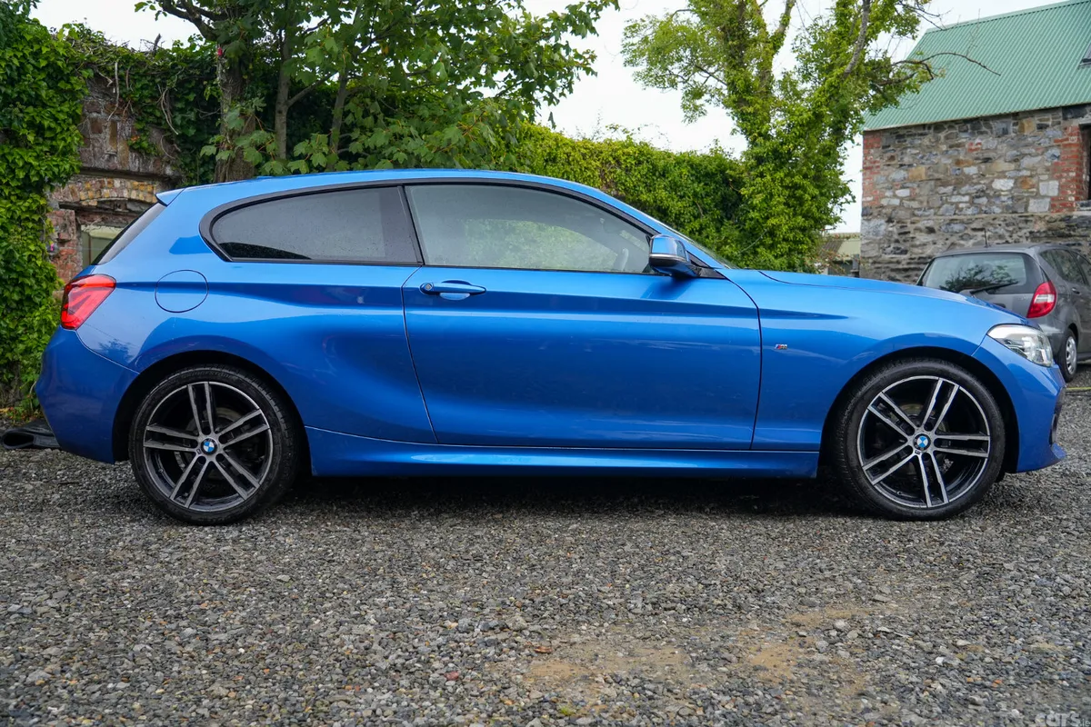 BMW 1-Series Hatchback, Diesel, 2019, Blue