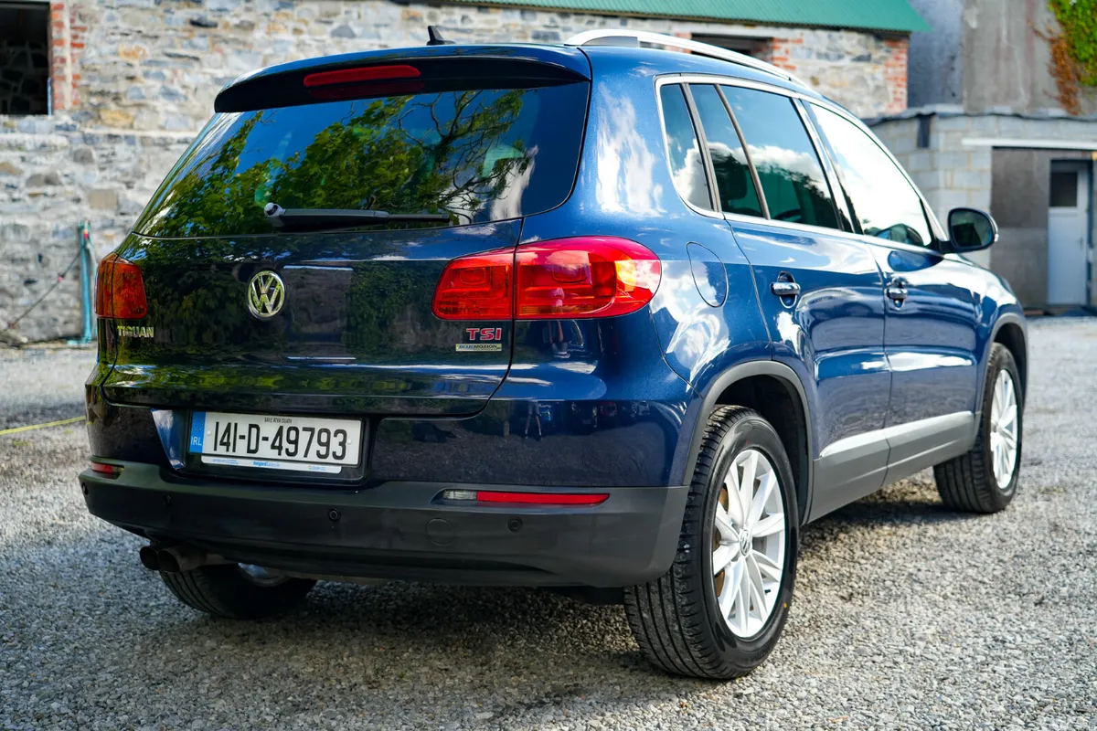Volkswagen Tiguan SUV, Petrol, 2014, Blue