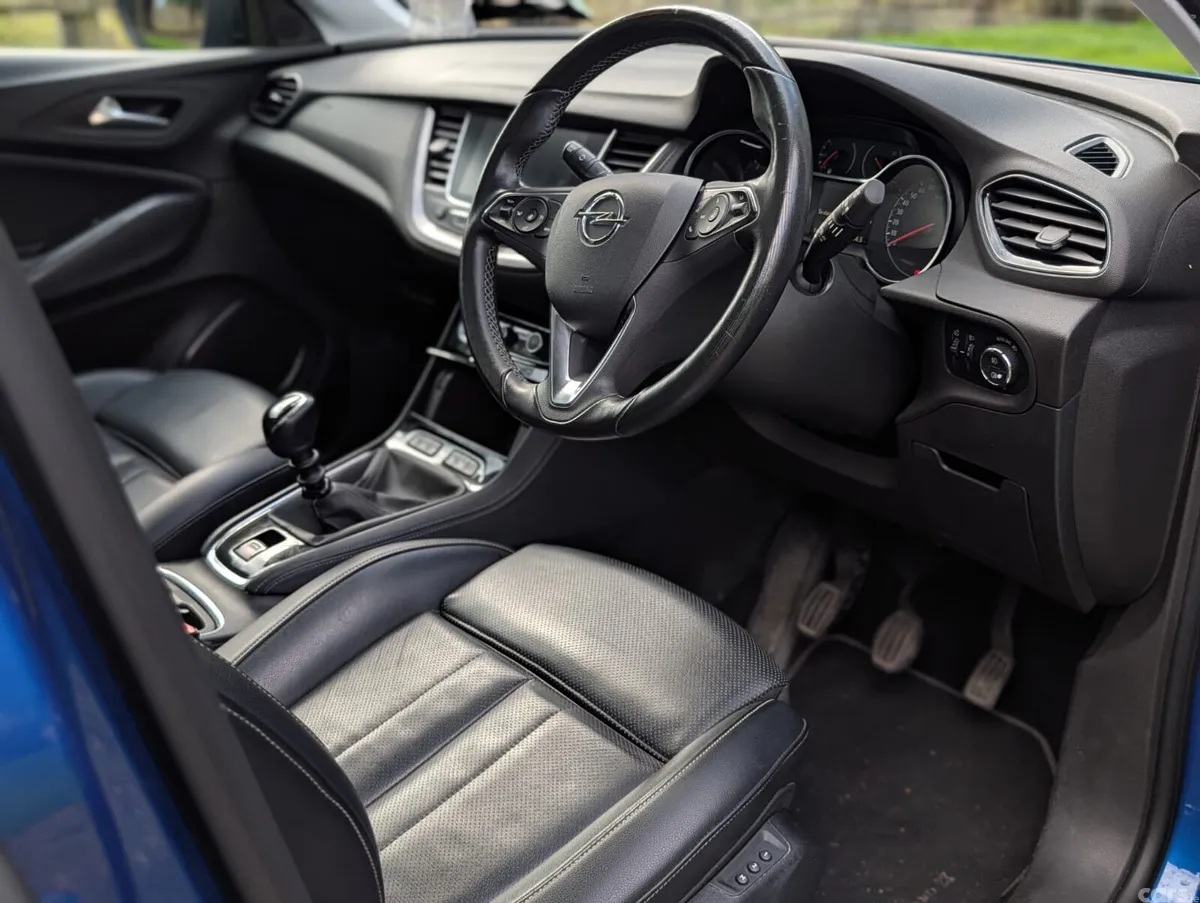 Opel Crossland X SUV, Diesel, 2018, Blue