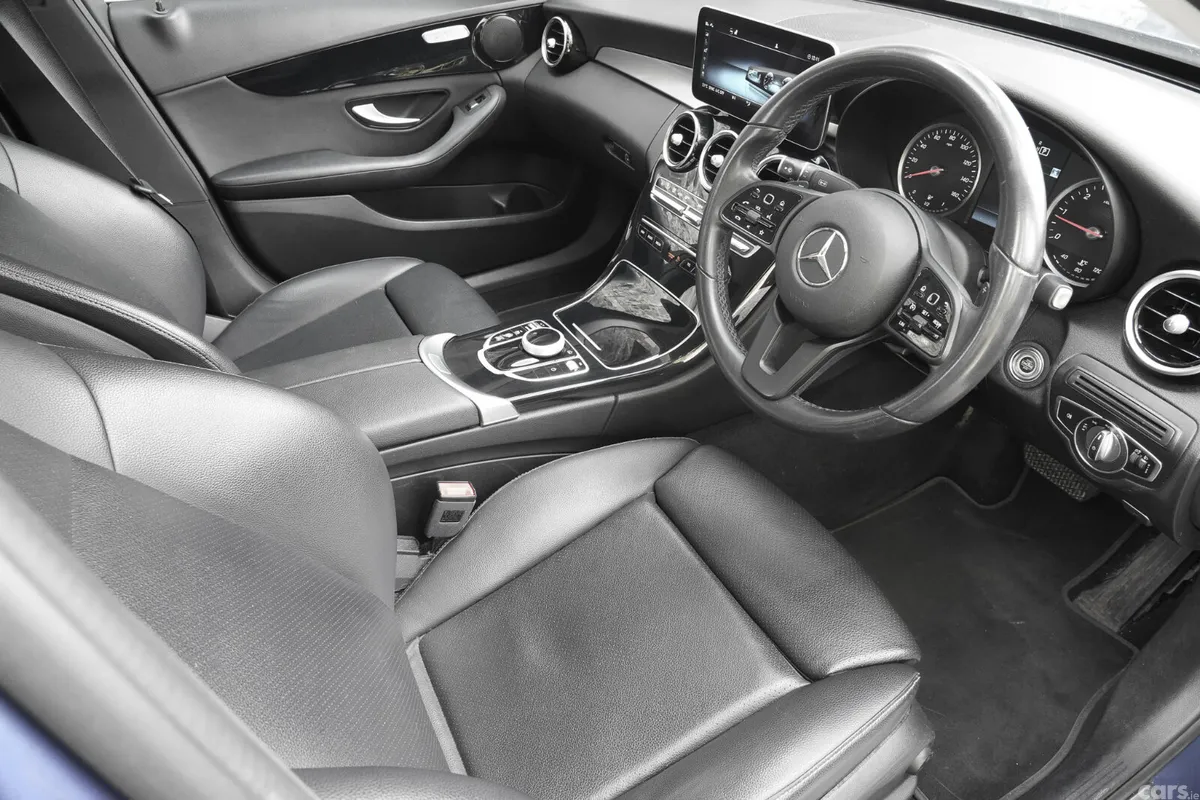 Mercedes-Benz C-Class Saloon, Diesel, 2019, Blue
