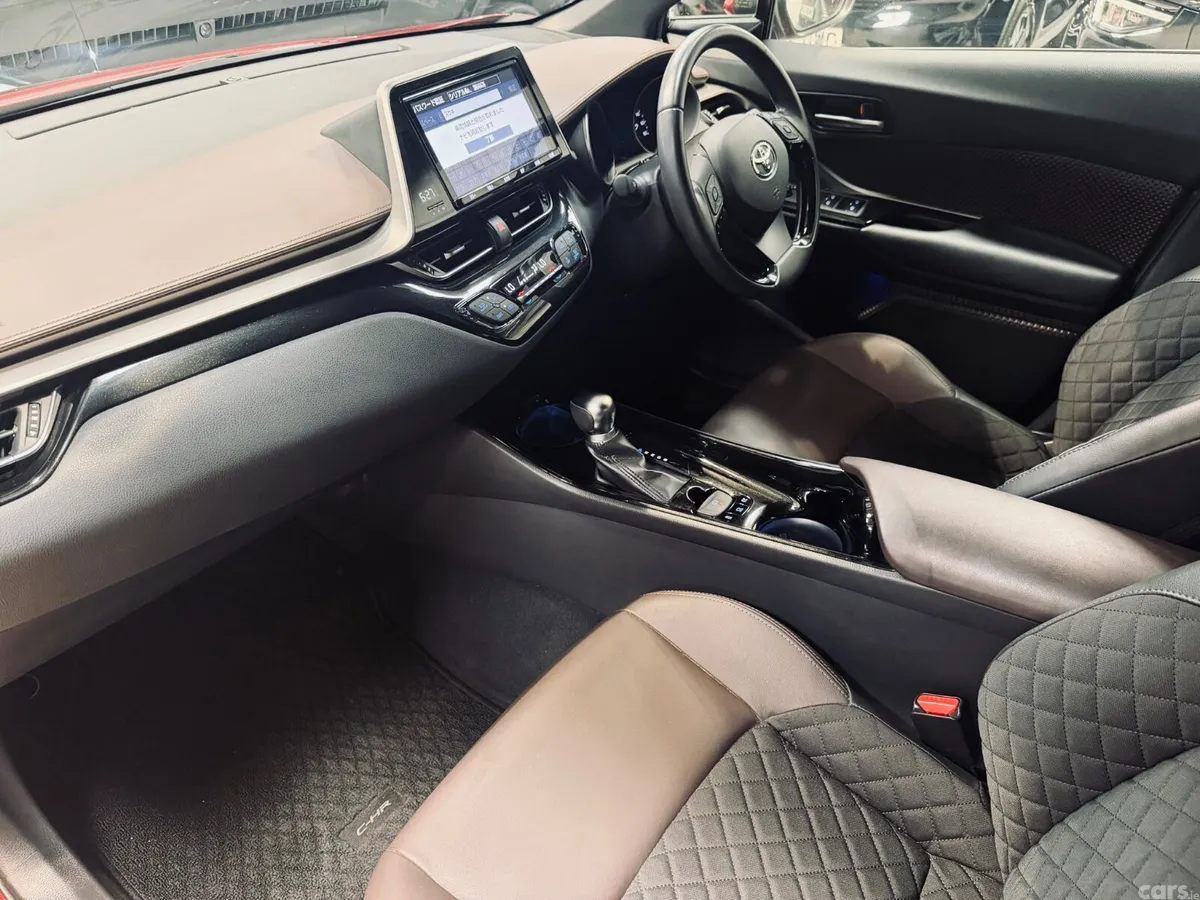 Toyota C-HR SUV, Petrol Hybrid, 2019, Red