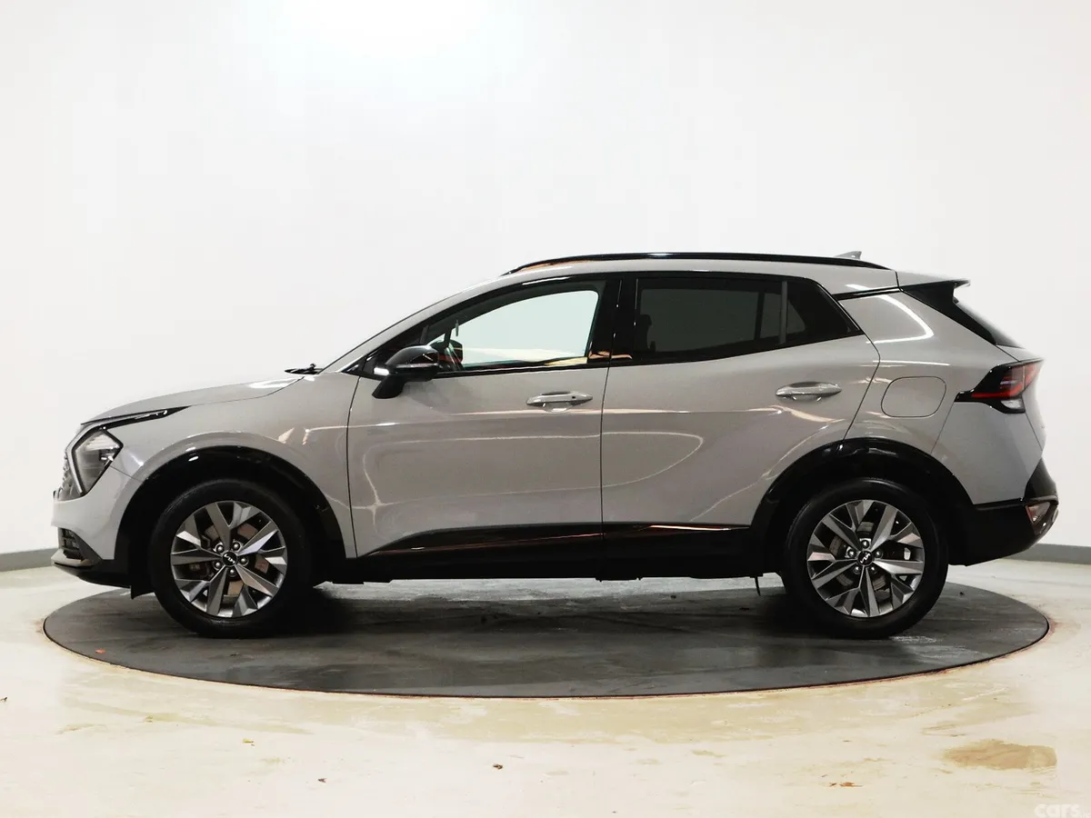 Kia Sportage SUV, Petrol Hybrid, 2024, Grey