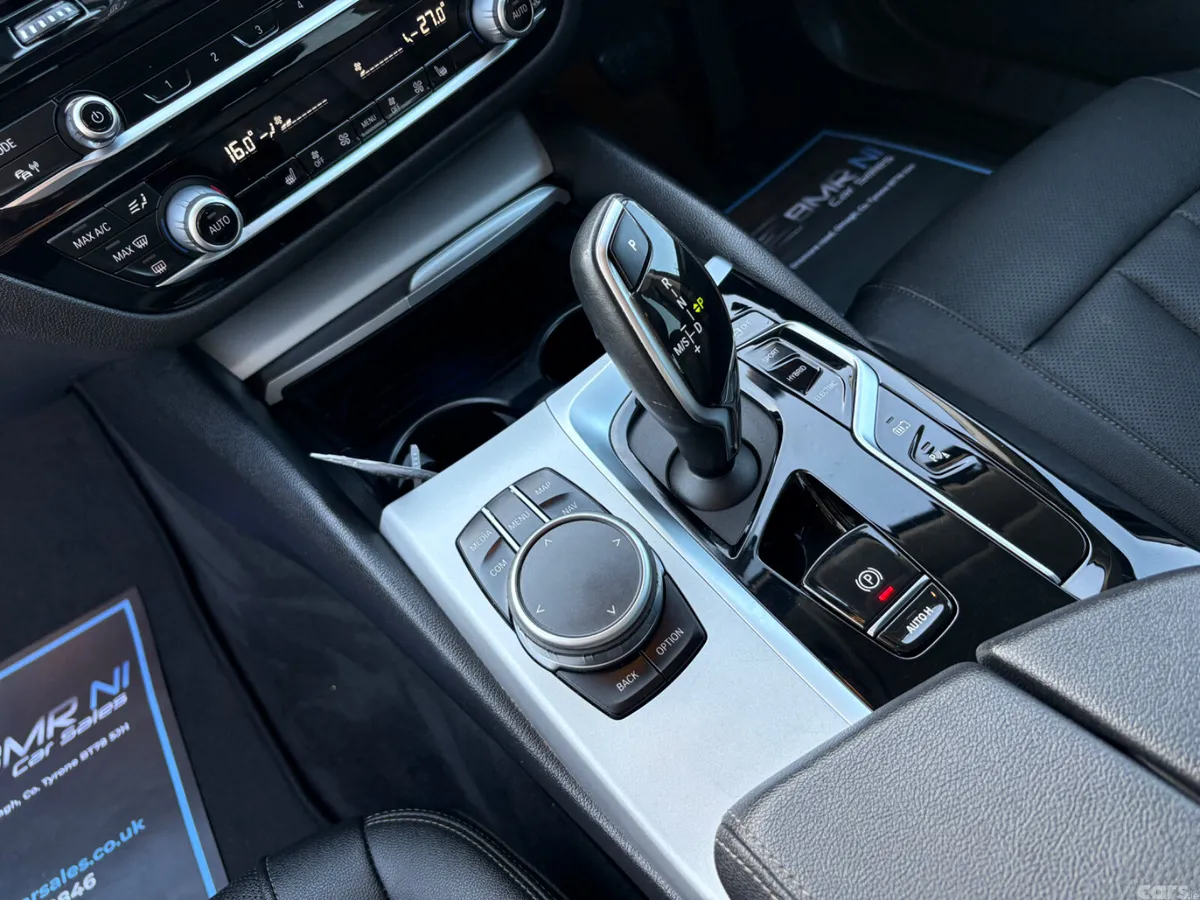 BMW 5-Series Saloon, Petrol Hybrid, 2022, Red