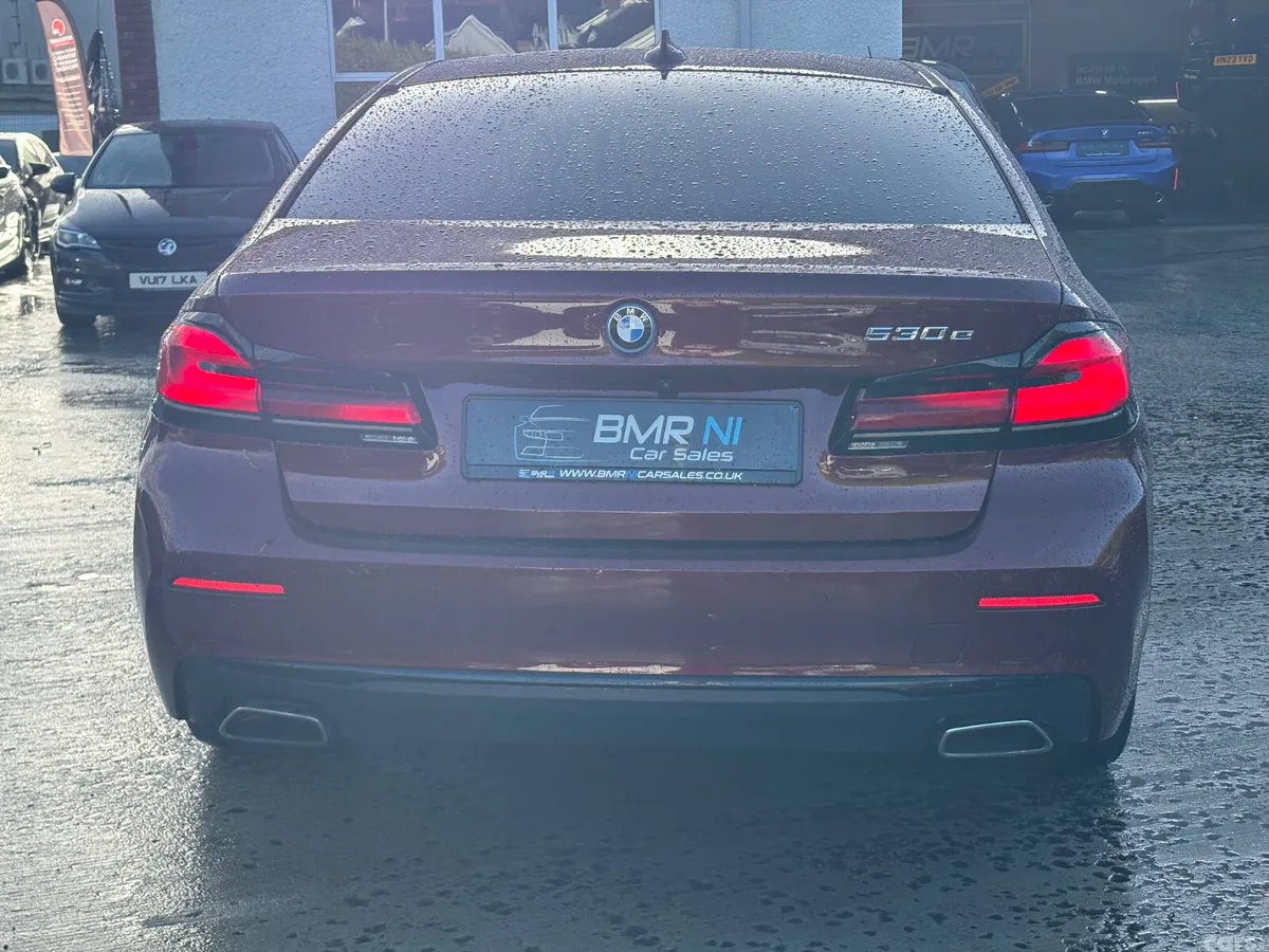 BMW 5-Series Saloon, Petrol Hybrid, 2022, Red