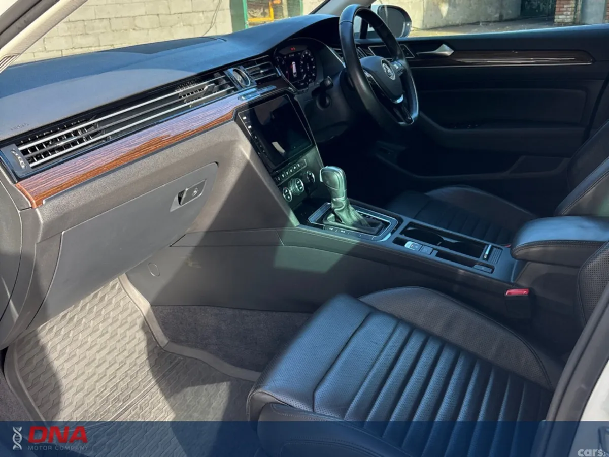 Volkswagen Passat Estate, Diesel, 2018, White