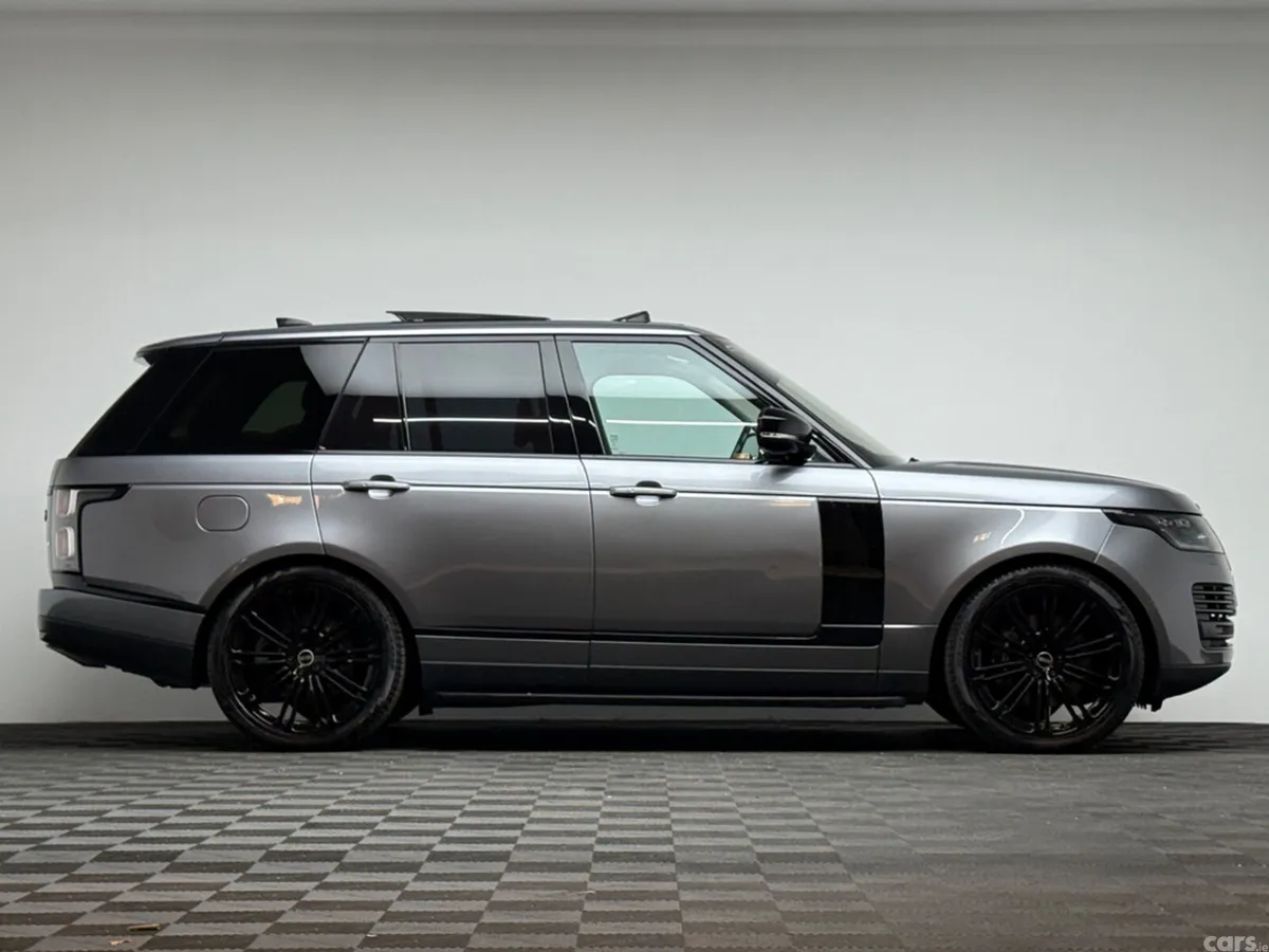 Land Rover Range Rover SUV, Petrol Plug-in Hybrid, 2021, Grey