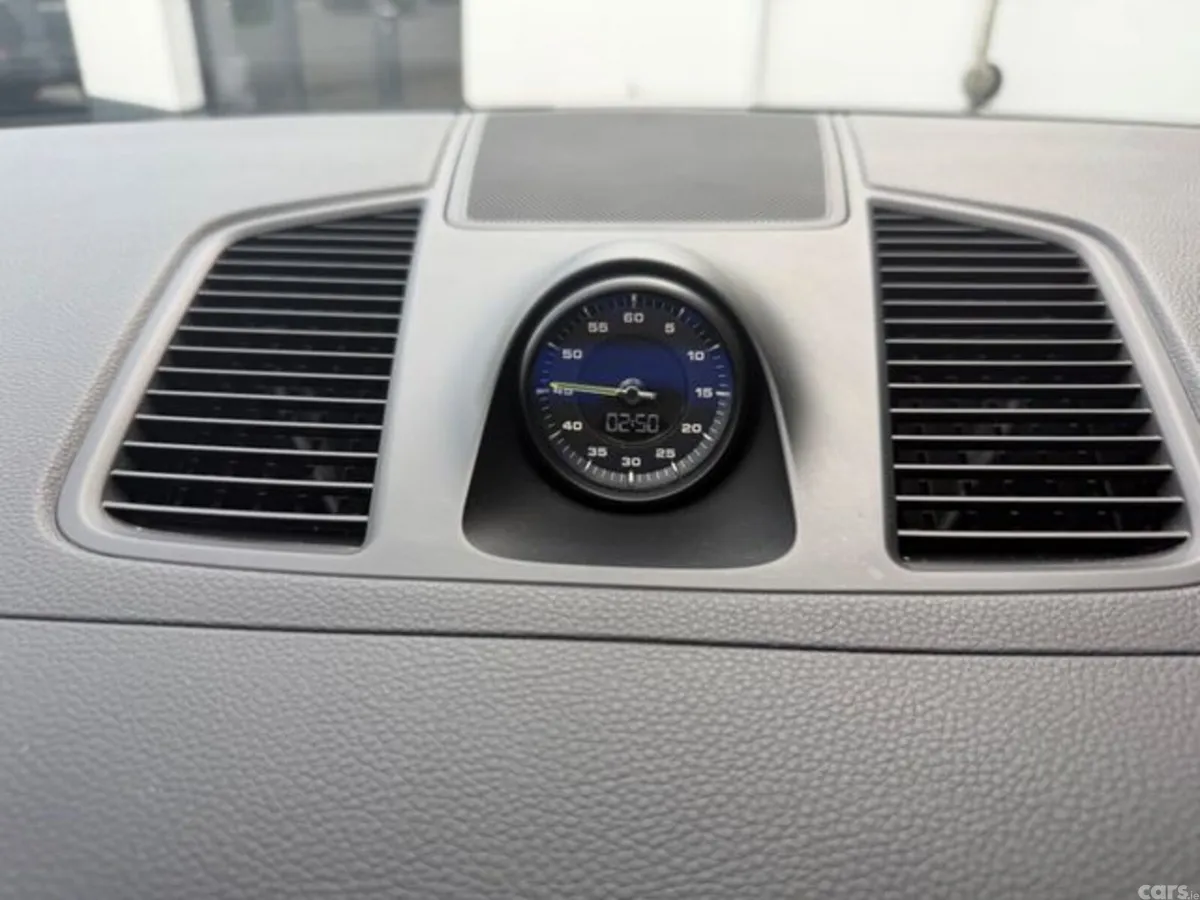 Porsche Cayenne SUV, Petrol Plug-in Hybrid, 2023, Grey
