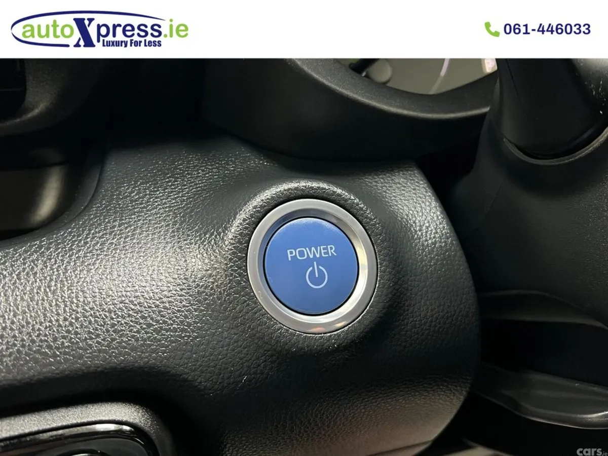 Toyota Yaris Hatchback, Petrol Hybrid, 2021, Blue