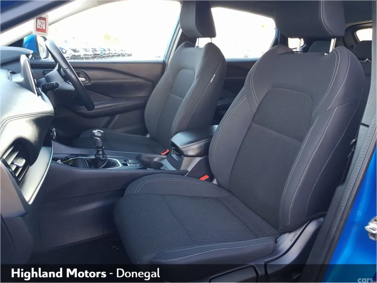 Nissan Qashqai Hatchback, Petrol, 2022, Blue
