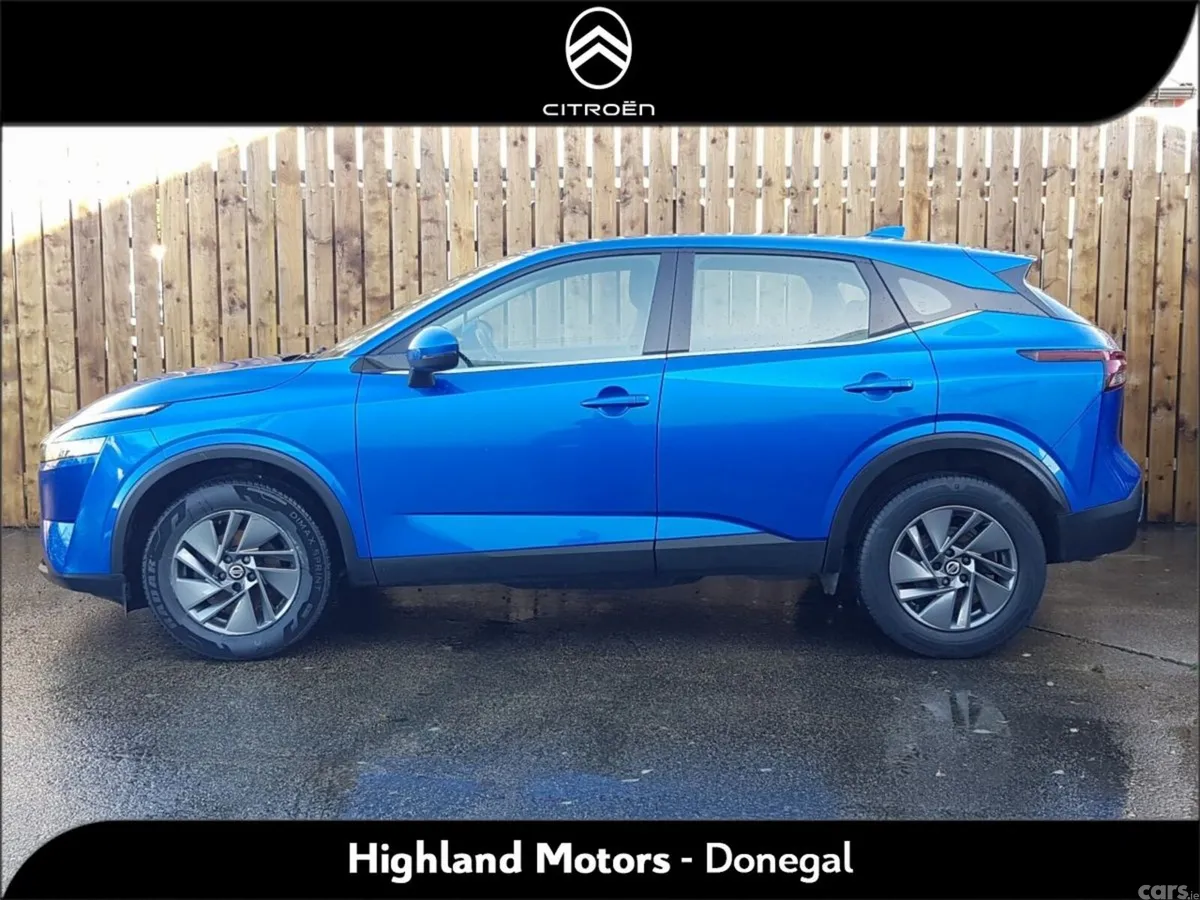 Nissan Qashqai Hatchback, Petrol, 2022, Blue