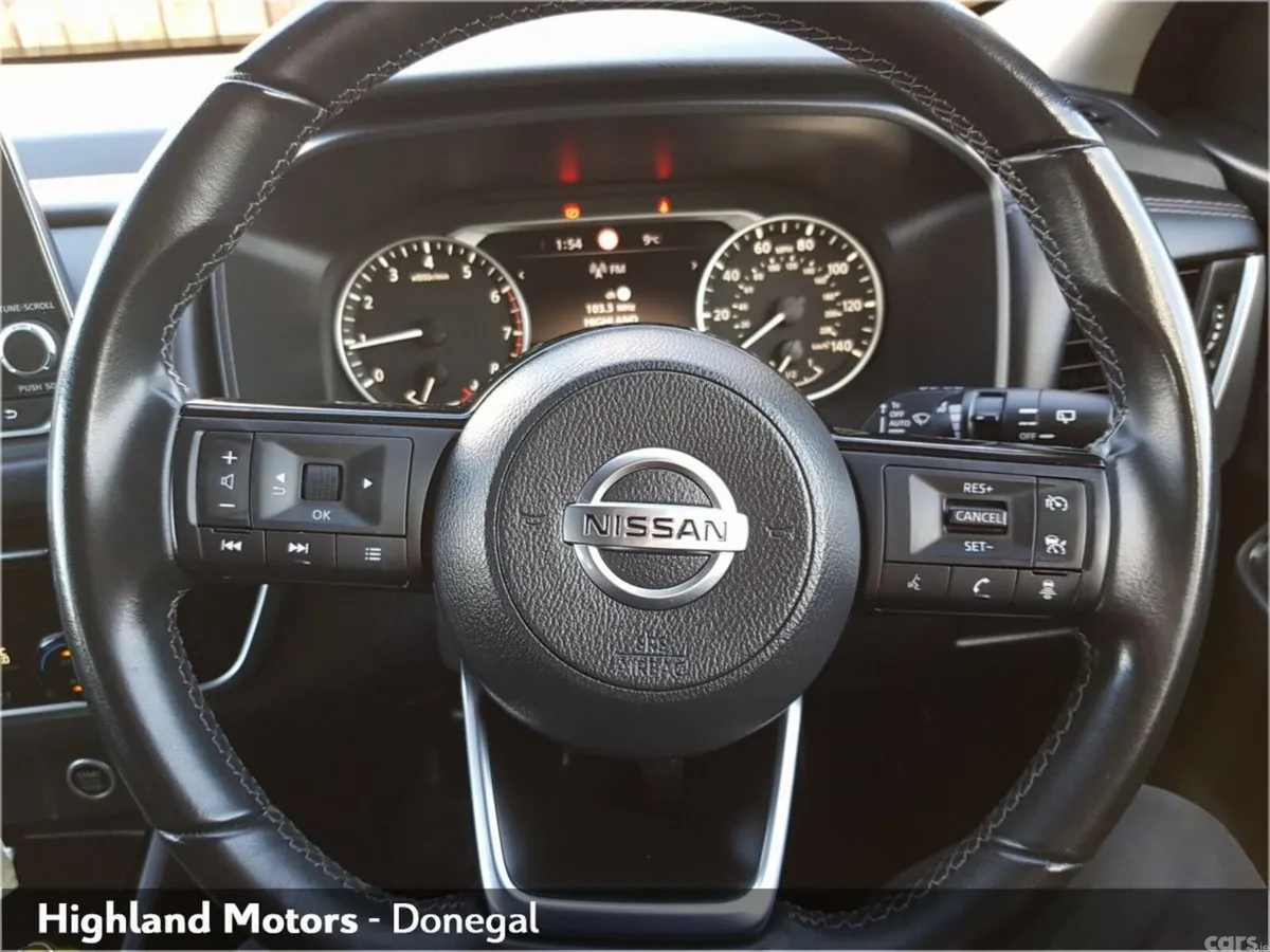 Nissan Qashqai Hatchback, Petrol, 2022, Blue