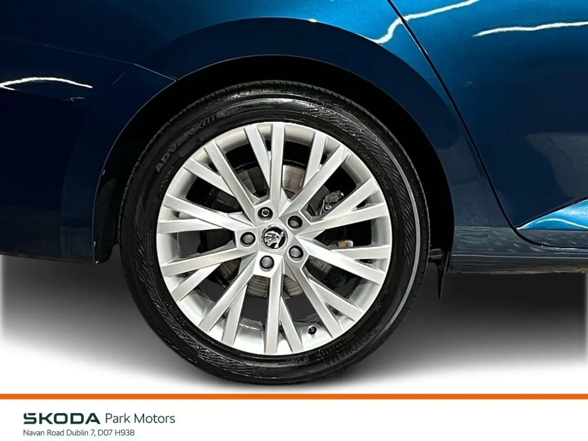 Skoda Superb Saloon, Diesel, 2023, Blue