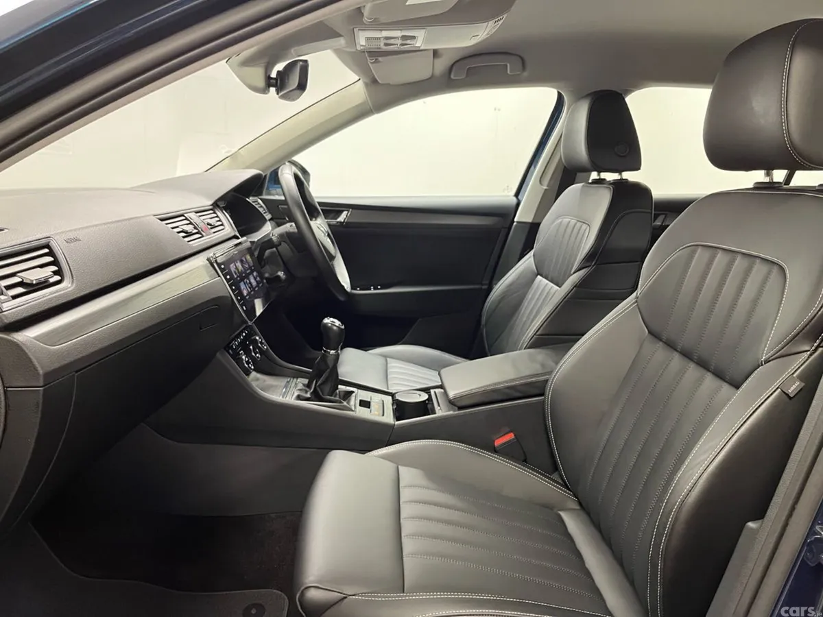 Skoda Superb Saloon, Diesel, 2023, Blue