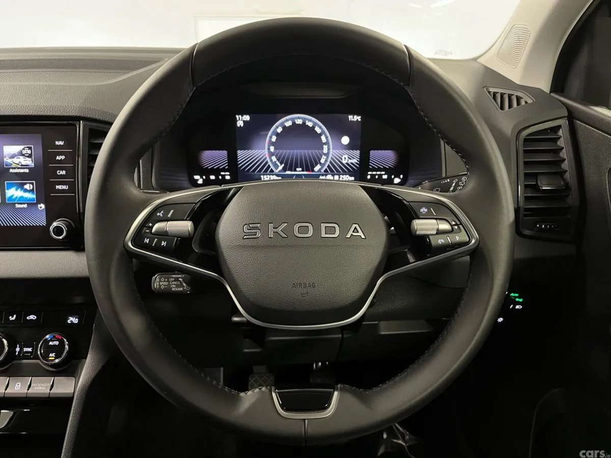 Skoda Karoq SUV, Petrol, 2026, Black