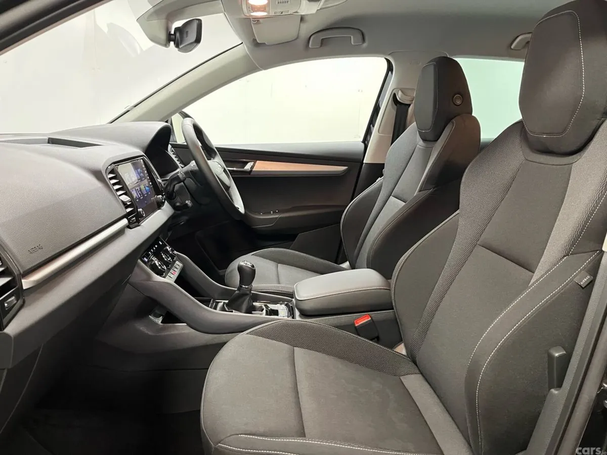 Skoda Karoq SUV, Petrol, 2026, Black