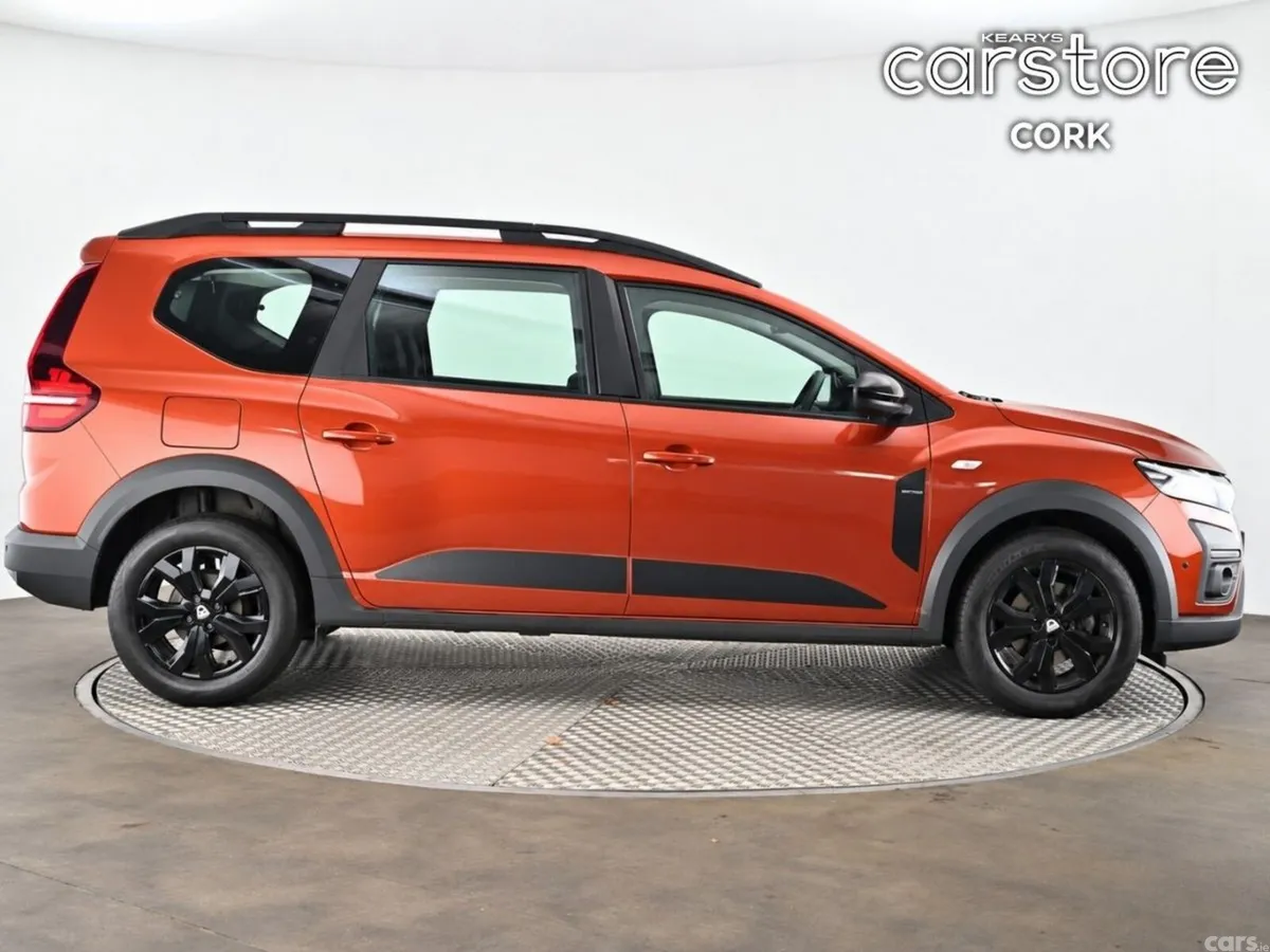 Dacia Jogger Estate, Petrol, 2023, Brown