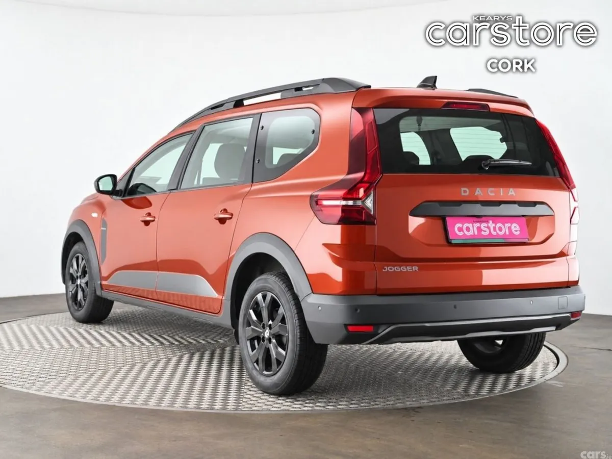 Dacia Jogger Estate, Petrol, 2023, Brown