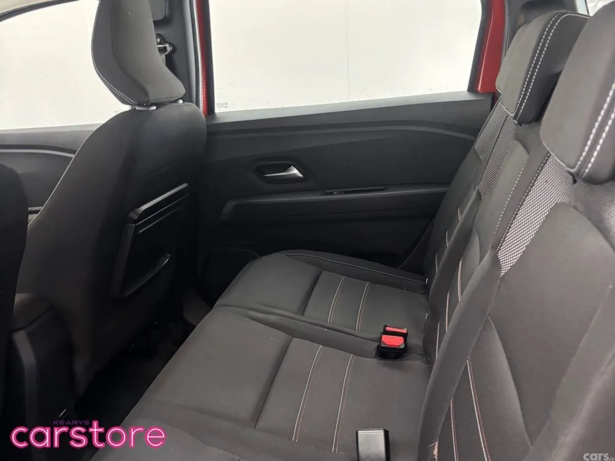 Dacia Jogger Estate, Petrol, 2023, Brown