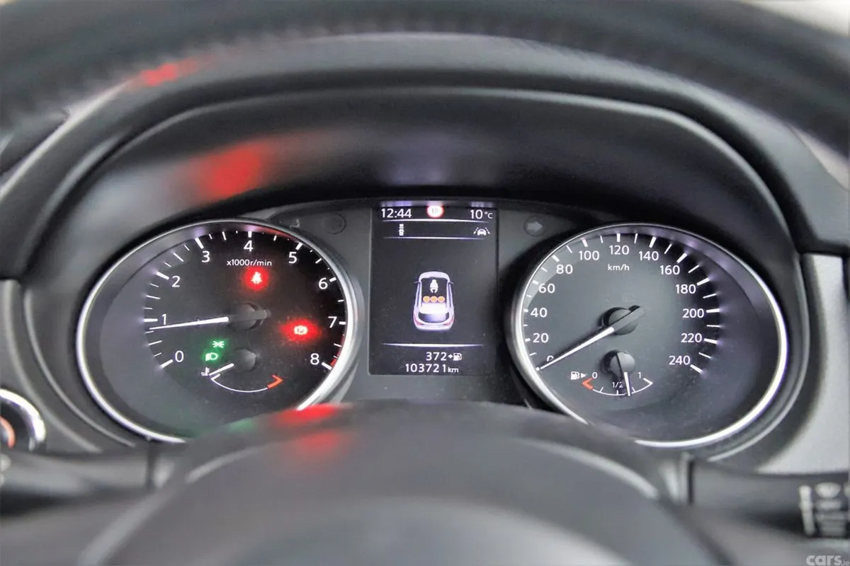 Nissan Qashqai SUV, Petrol, 2018, Red