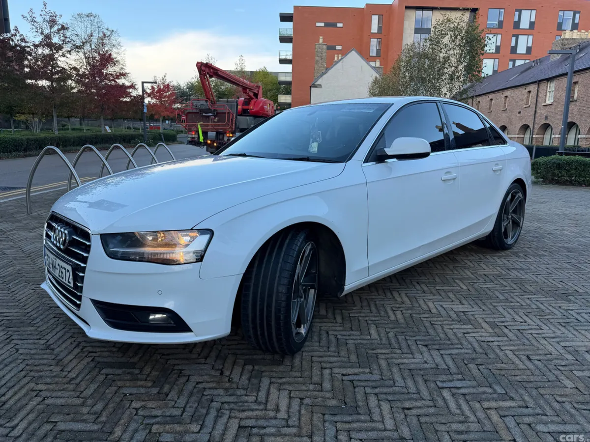 Audi A4 Saloon, Diesel, 2015, White