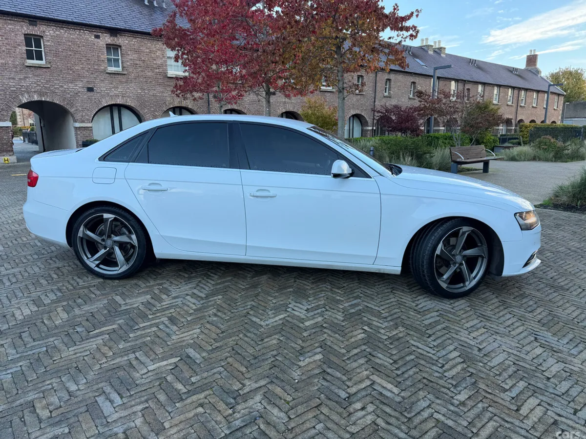 Audi A4 Saloon, Diesel, 2015, White