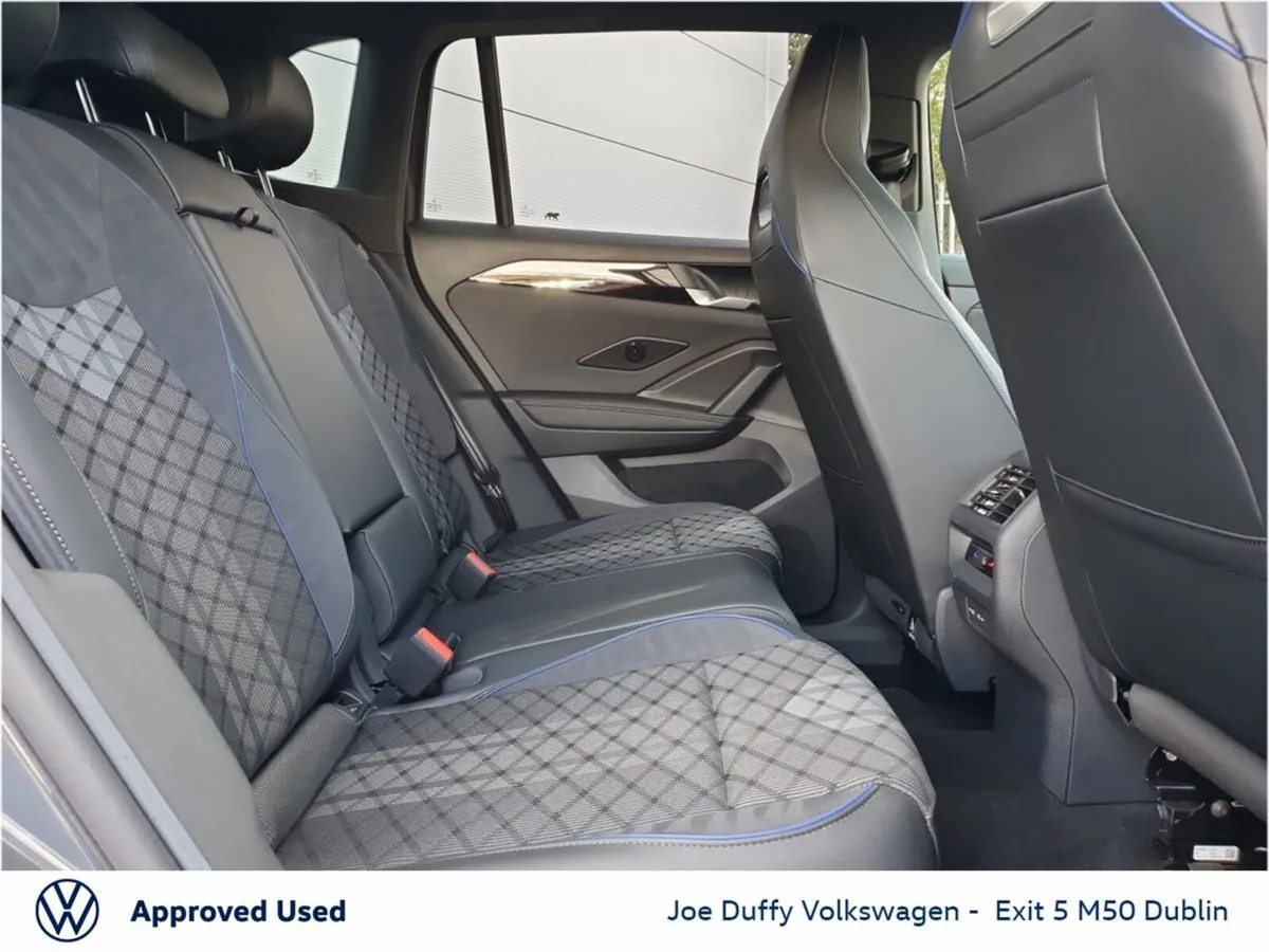 Volkswagen Tiguan SUV, Petrol Plug-in Hybrid, 2025, Grey