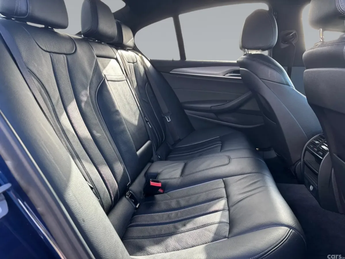 BMW 5-Series Saloon, Diesel, 2018, Blue