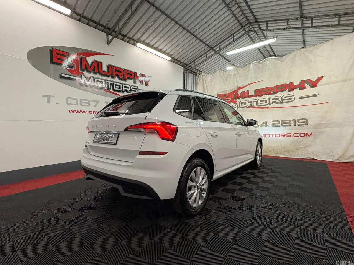 Skoda Kamiq SUV, Petrol, 2021, White