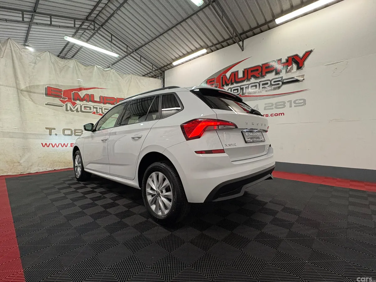 Skoda Kamiq SUV, Petrol, 2021, White