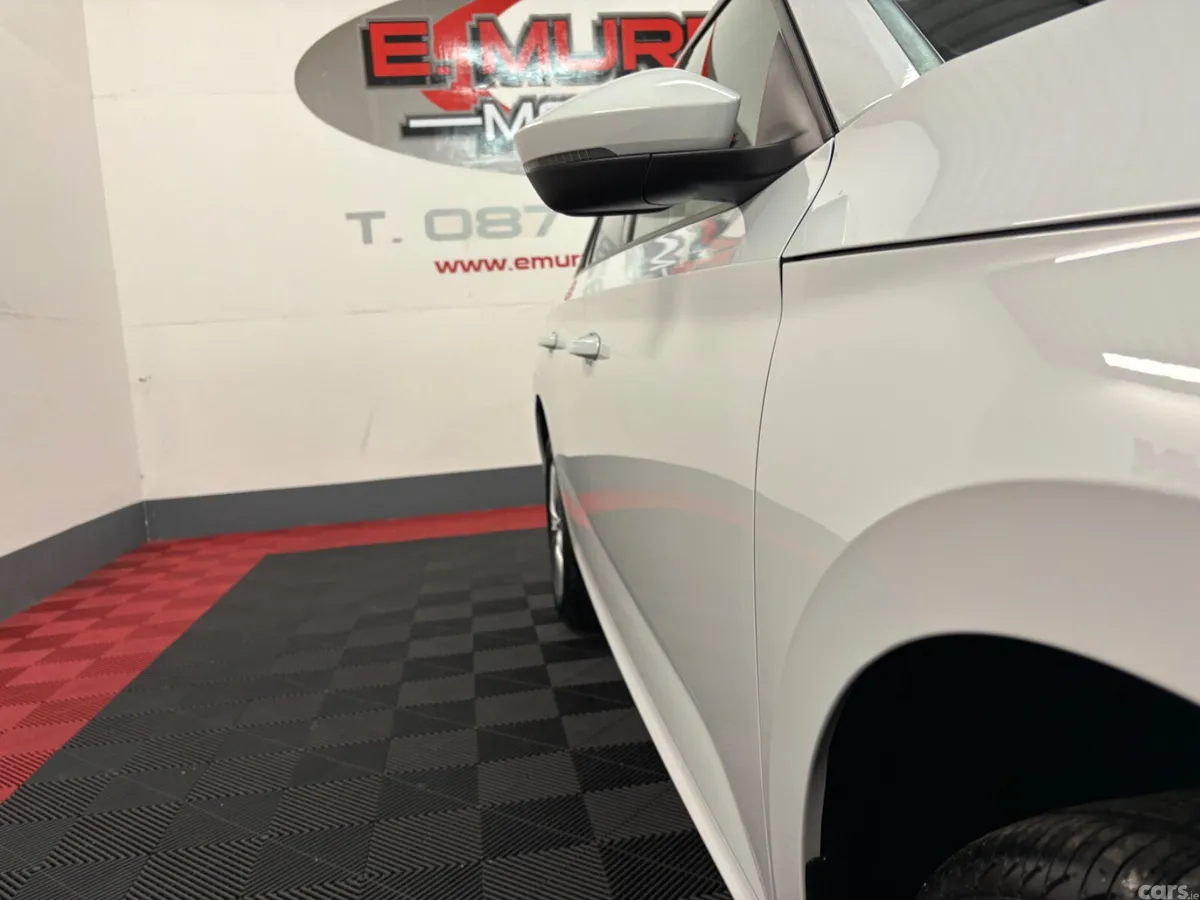 Skoda Kamiq SUV, Petrol, 2021, White