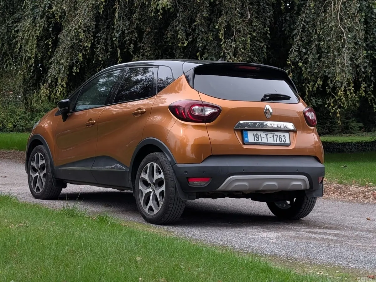 Renault Captur Hatchback, Diesel, 2019, Orange