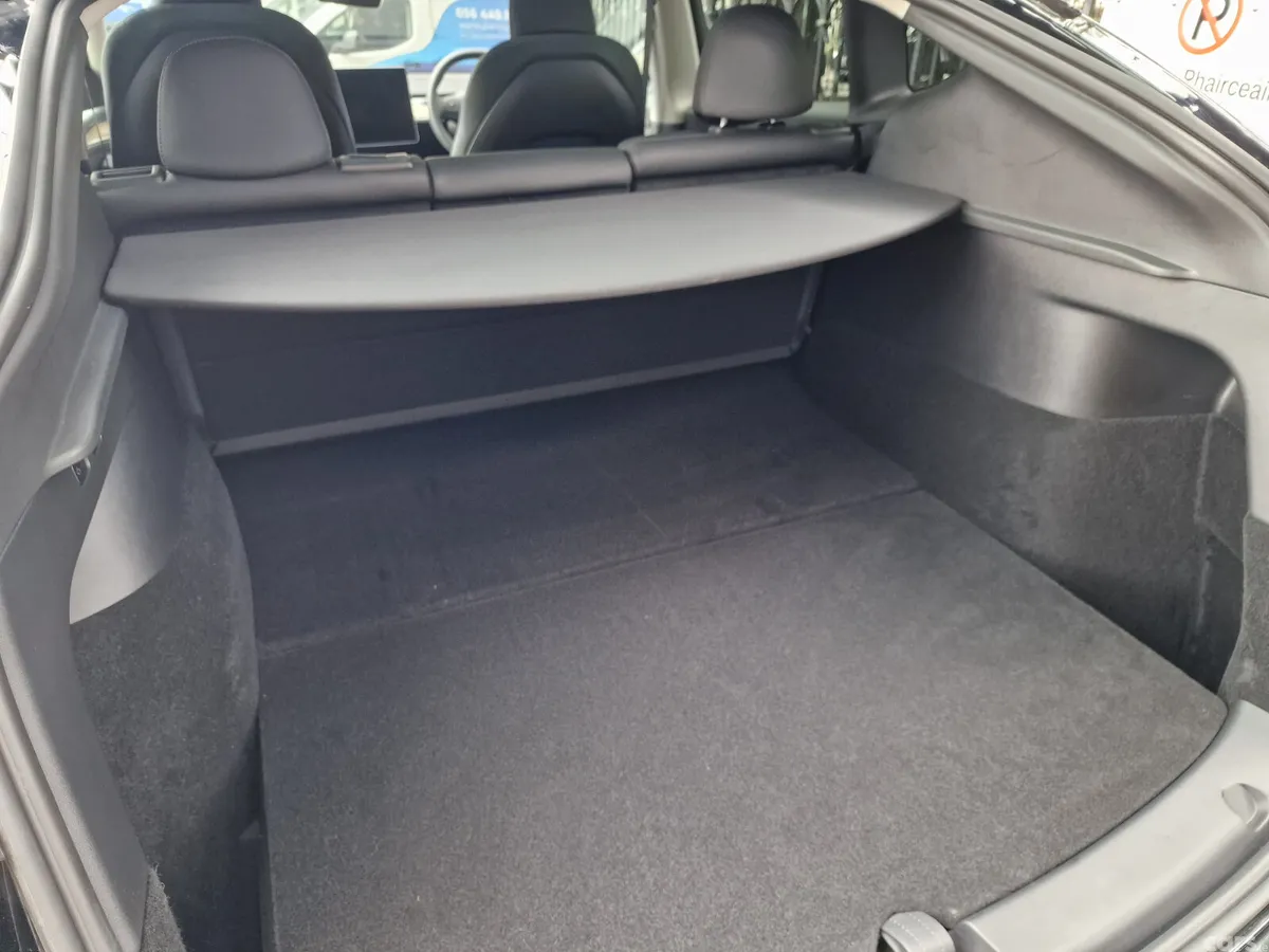 Tesla Model Y MPV, Electric, 2024, Black