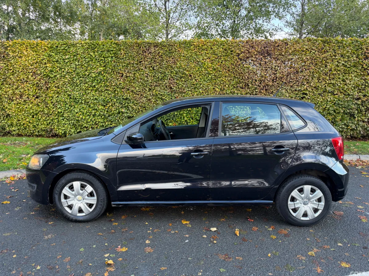 Volkswagen Polo Hatchback, Diesel, 2010, Black
