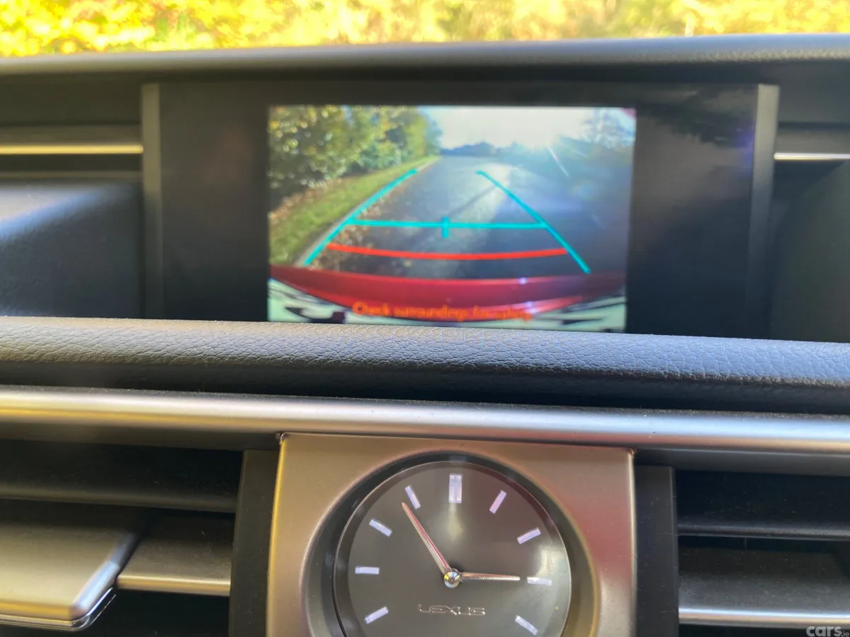 Lexus IS Saloon, Petrol Hybrid, 2016, Red