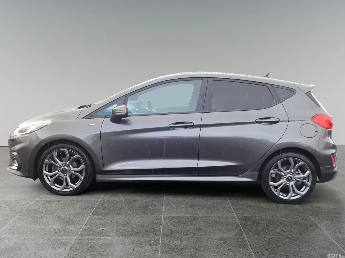 Ford Fiesta Hatchback, Petrol, 2018, Grey