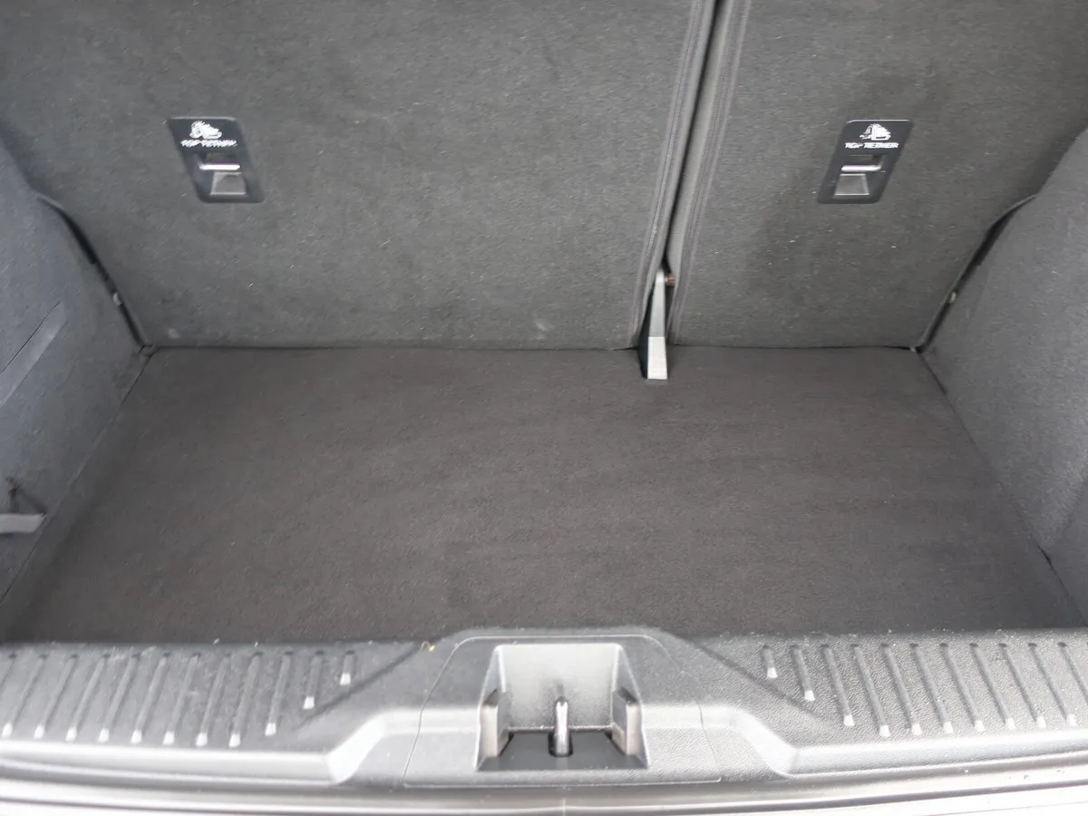 Ford Fiesta Hatchback, Petrol, 2018, Grey