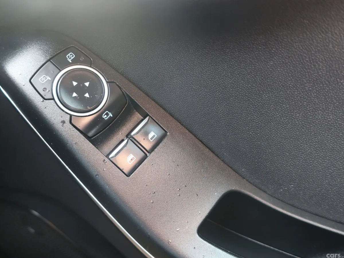 Ford Fiesta Hatchback, Petrol, 2018, Grey