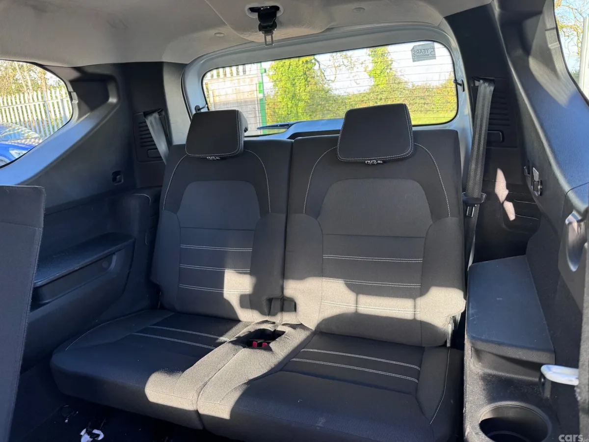 Dacia Jogger MPV, Petrol, 2024, White
