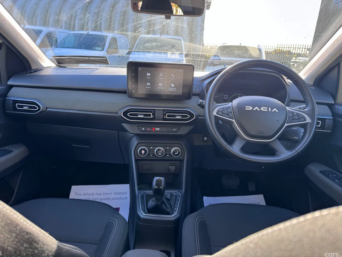 Dacia Jogger MPV, Petrol, 2024, White